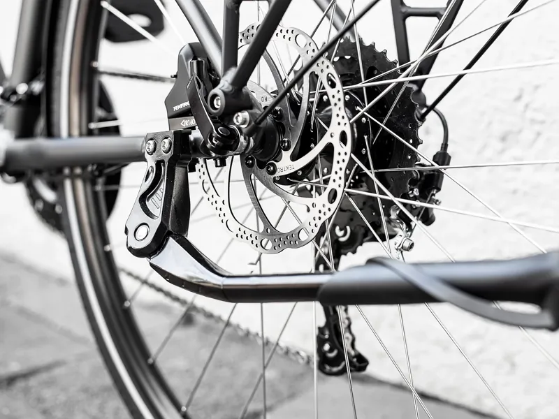 TREK FX 2 Disc Equipped Stagger Hybrid Bike in Lithium Grey-2